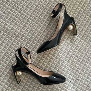 NICHOLAS KIRKWOOD Lola pearl patent leather slingback pumps